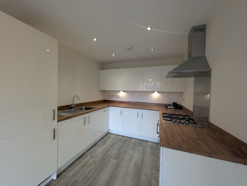 Property photo 2 of 16 Picture No. 04