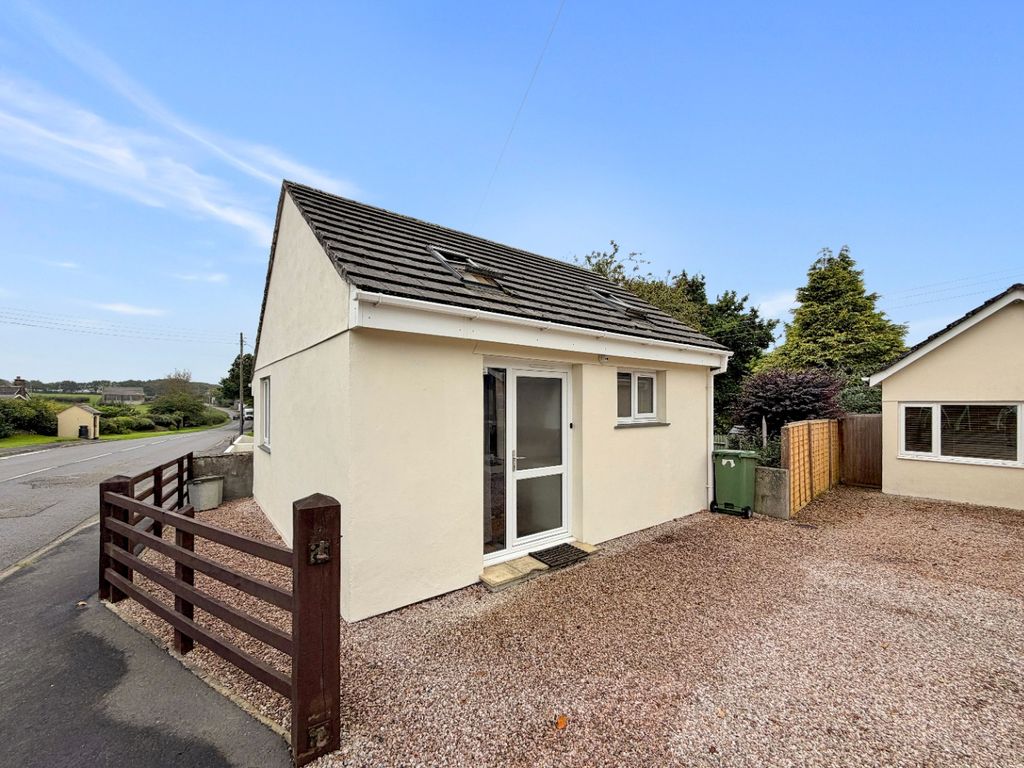 Property photo 2 of 24 5412733