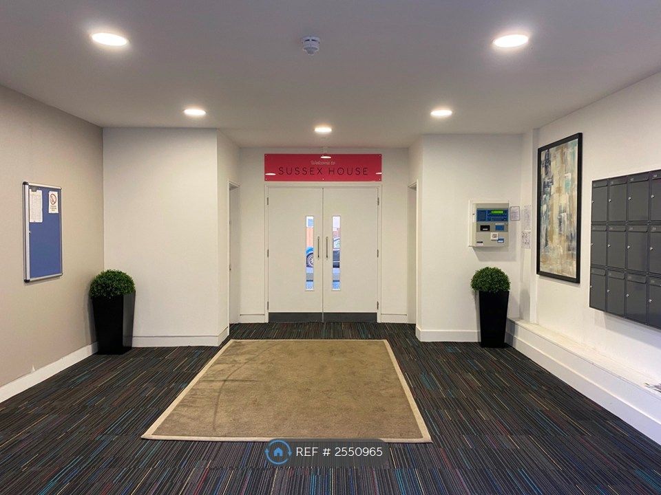 Property photo 1 of 26 Lobby