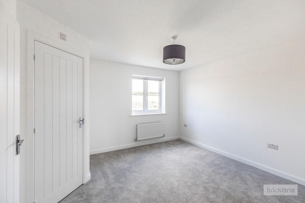 Property photo 3 of 13 Lounge