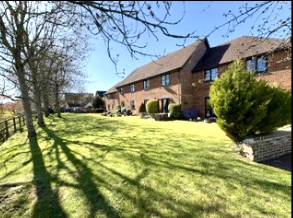 Property photo 3 of 17