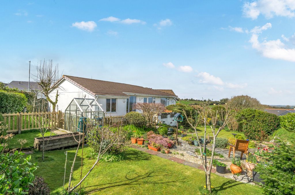 Property photo 2 of 12 1433709-6-69c3Fbc...