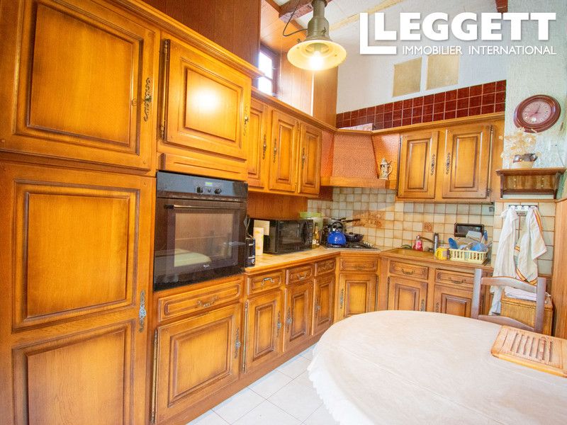 Property photo 3 of 10