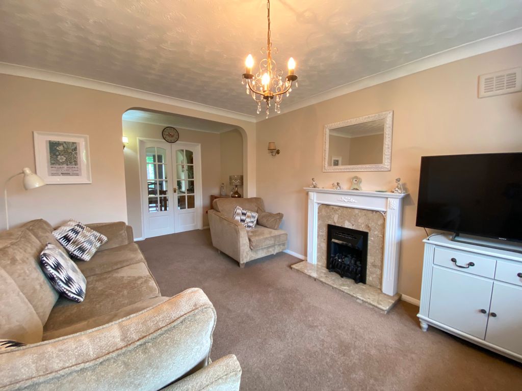 Property photo 2 of 23