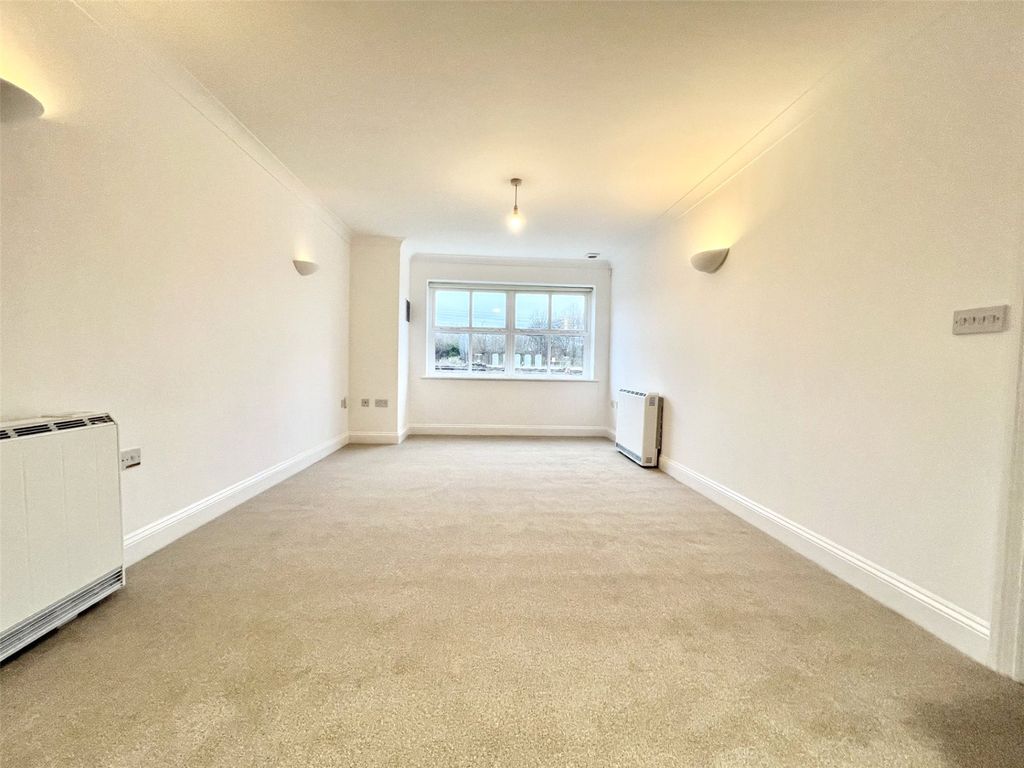 Property photo 3 of 10 Picture No. 10