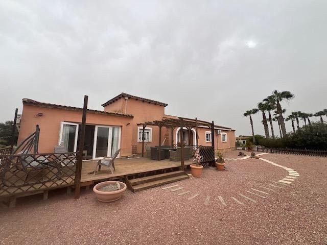 Property photo 2 of 47