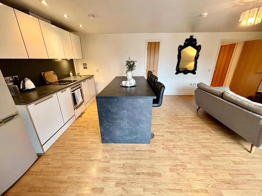 Property photo 2 of 10 Picture No. 16