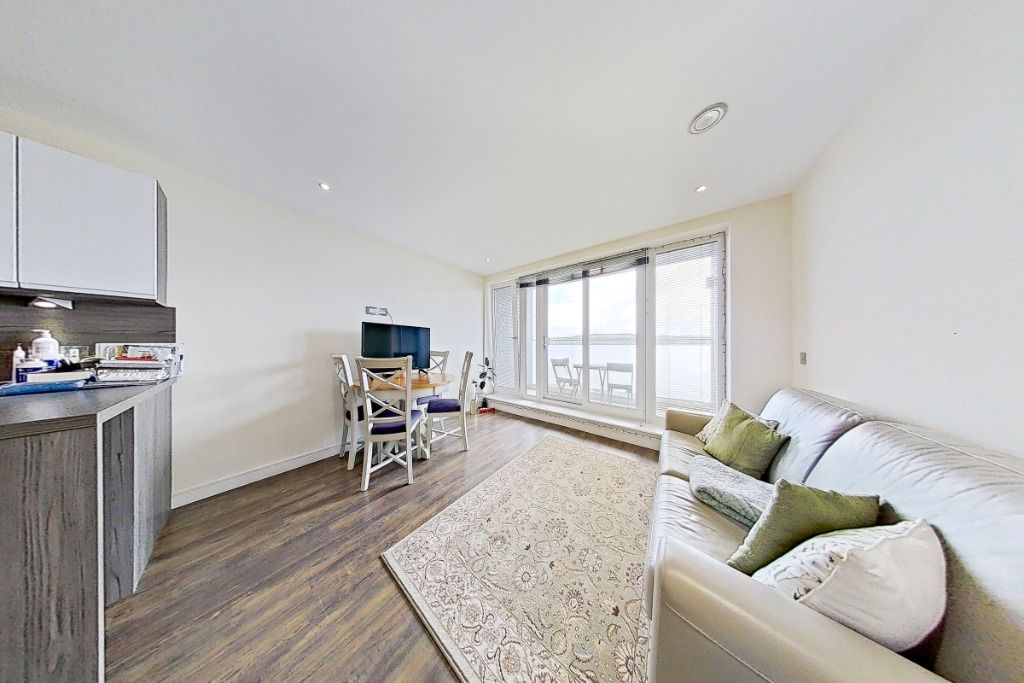 Property photo 3 of 14 Photo 3