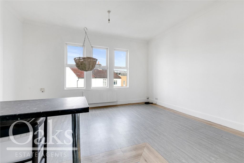 Property photo 3 of 7 Picture No. 02