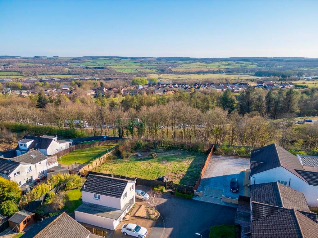 Property photo 2 of 13