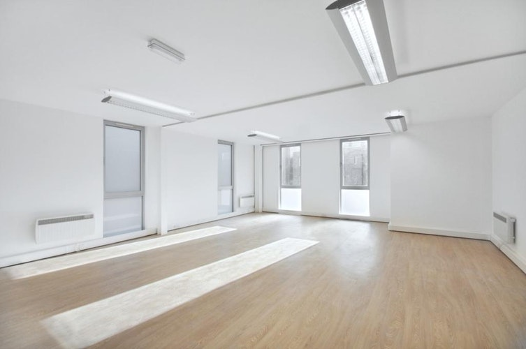 Property photo 1 of 3