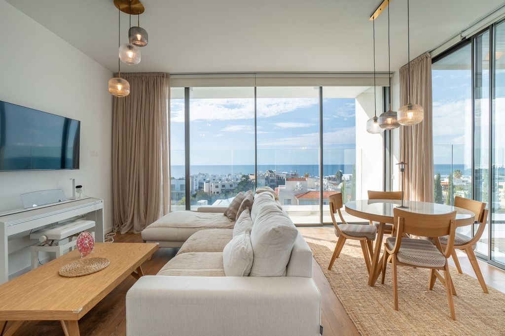 Property photo 1 of 26