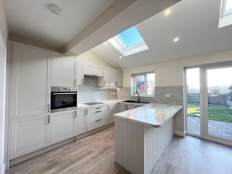 Property photo 1 of 15 Photo 12