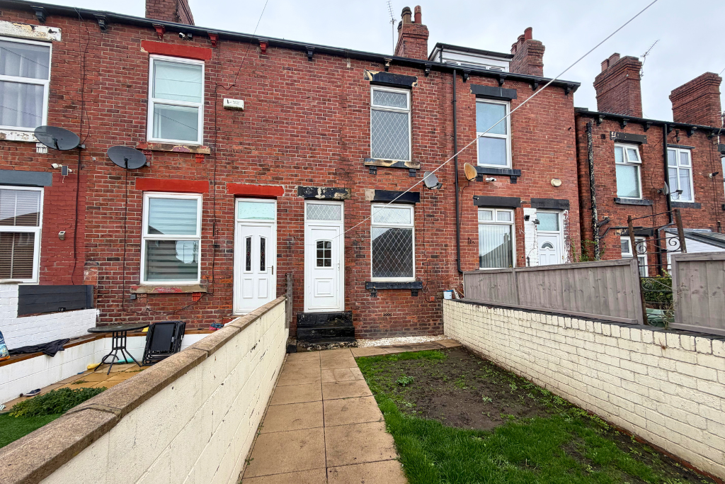 Property photo 1 of 14 Rear