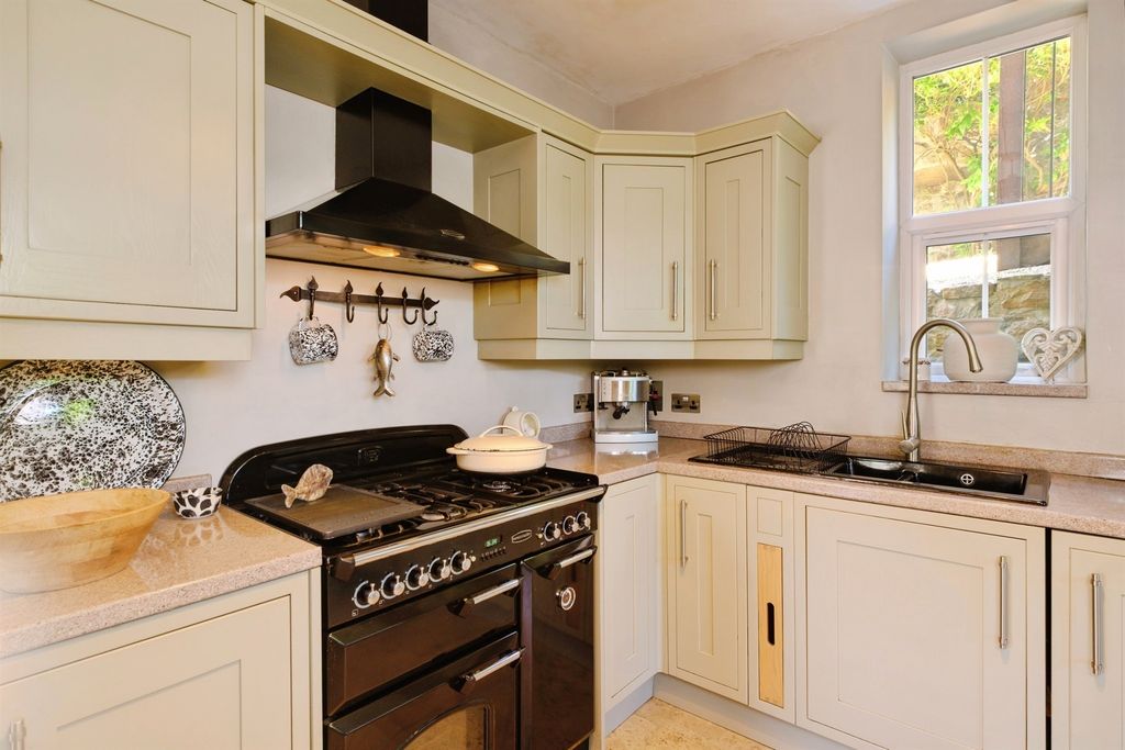 Additional image 7 of 4 bed detached house for saleViaduct Road, Garndiffaith, Pontypool NP4