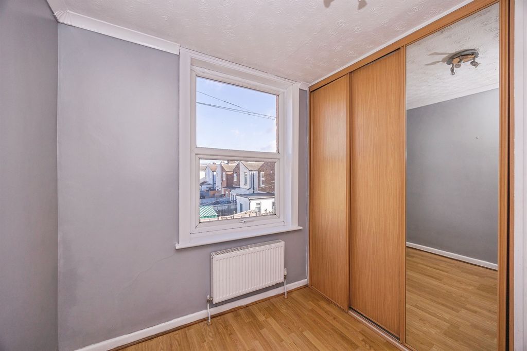 Property photo 3 of 13