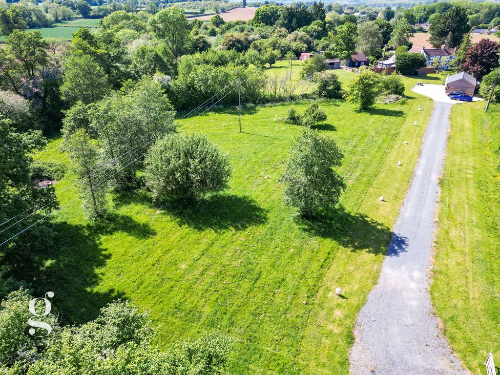Property photo 2 of 48