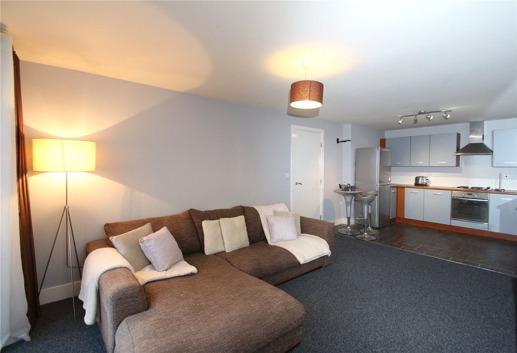 Property photo 3 of 16 Picture No. 14