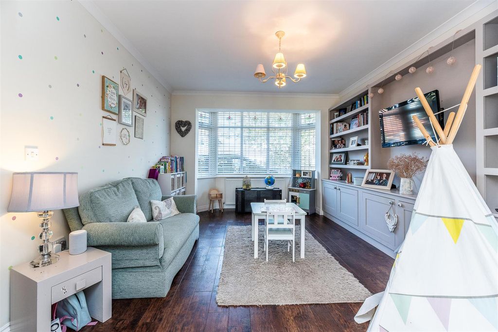 Property photo 3 of 22