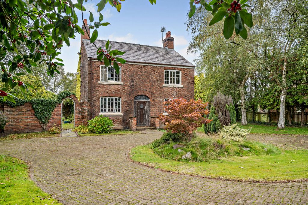 Property photo 3 of 24