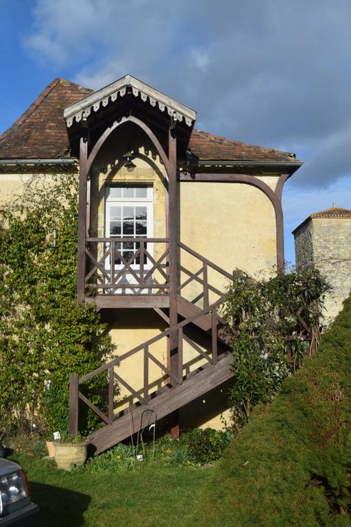 Property photo 3 of 16