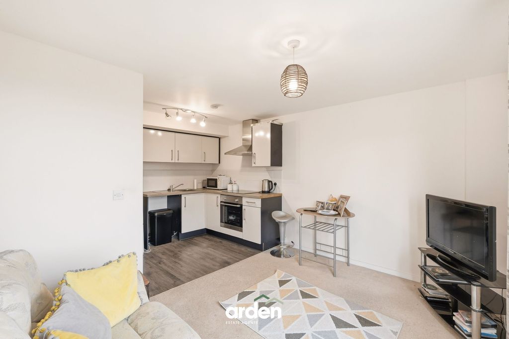 Property photo 2 of 7