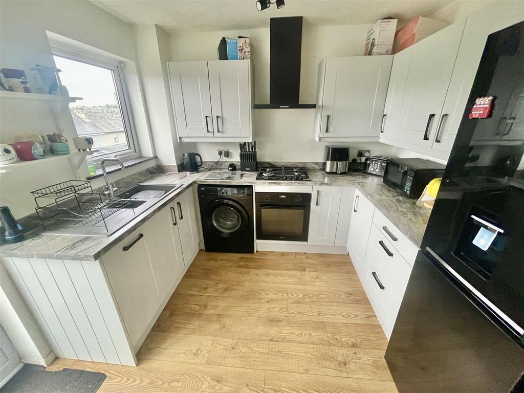 Property photo 3 of 10 Img_8645.Jpg