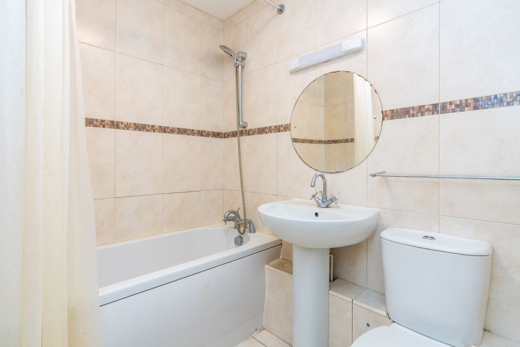 Property photo 3 of 5 Img-20191219-Wa0047