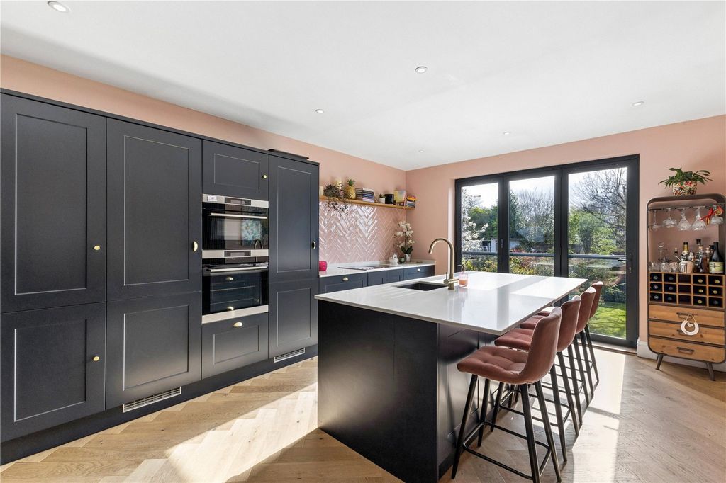 Property photo 2 of 14 Kitchen