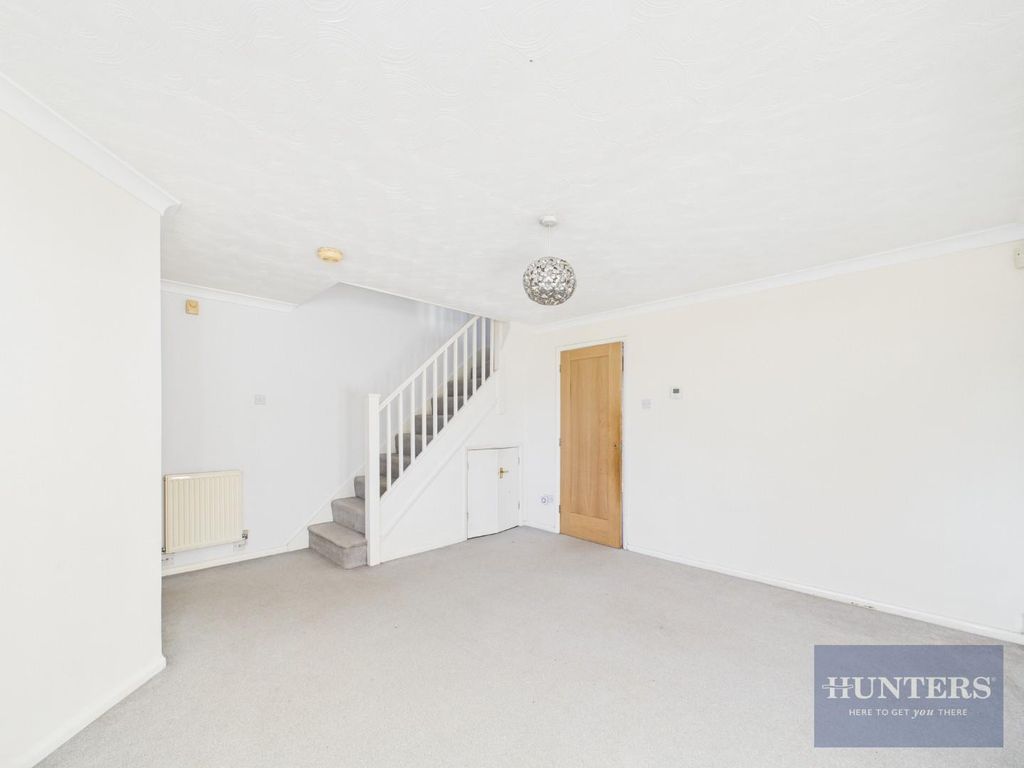 Property photo 3 of 15 Living Room