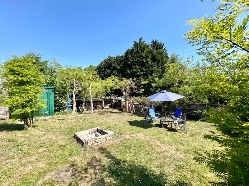 Property photo 3 of 28 Garden
