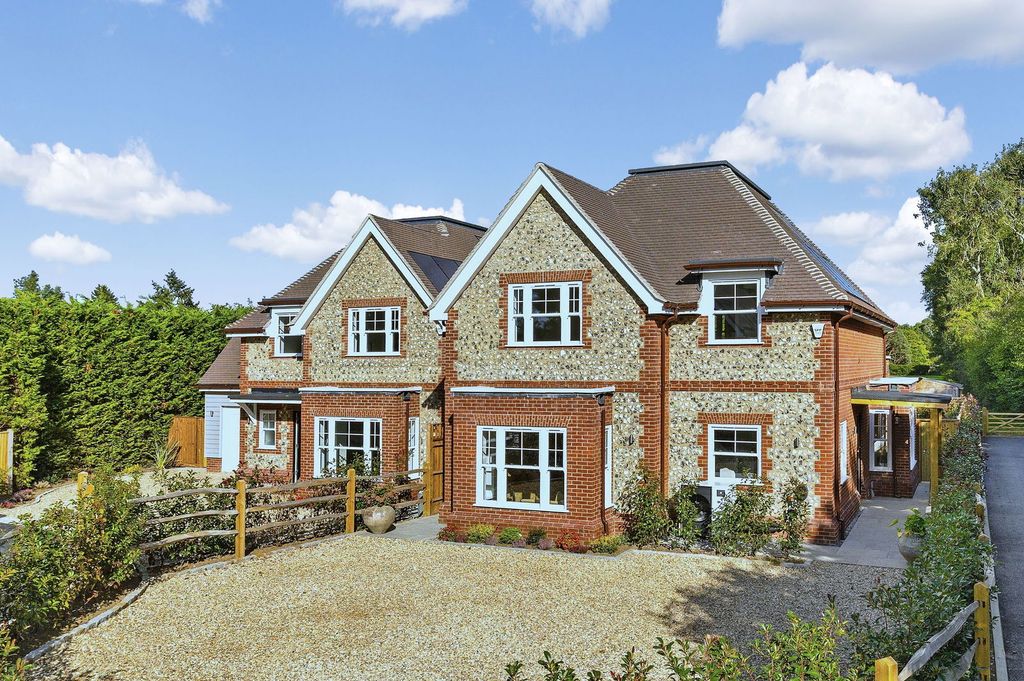 Property photo 1 of 23