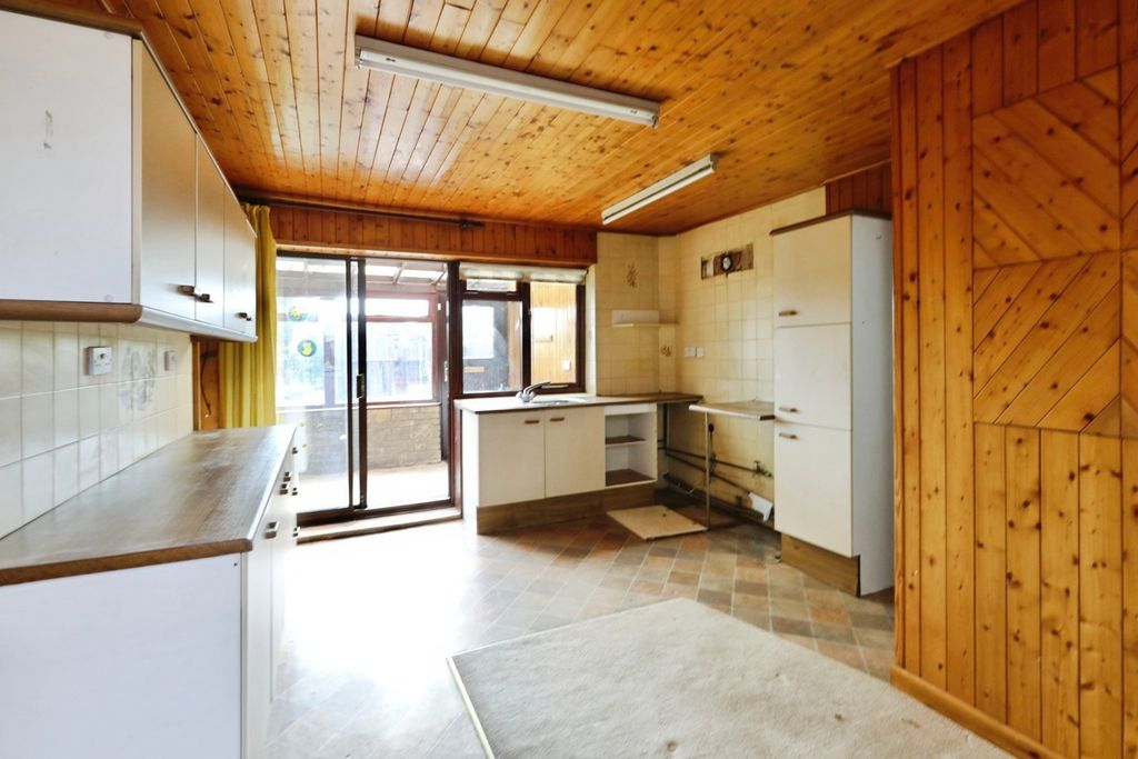 Property photo 3 of 20 Pbox-Img.Jpg