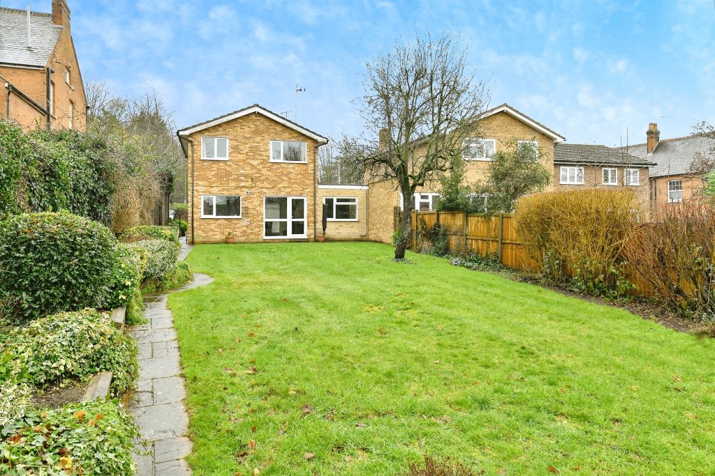 Property photo 2 of 20