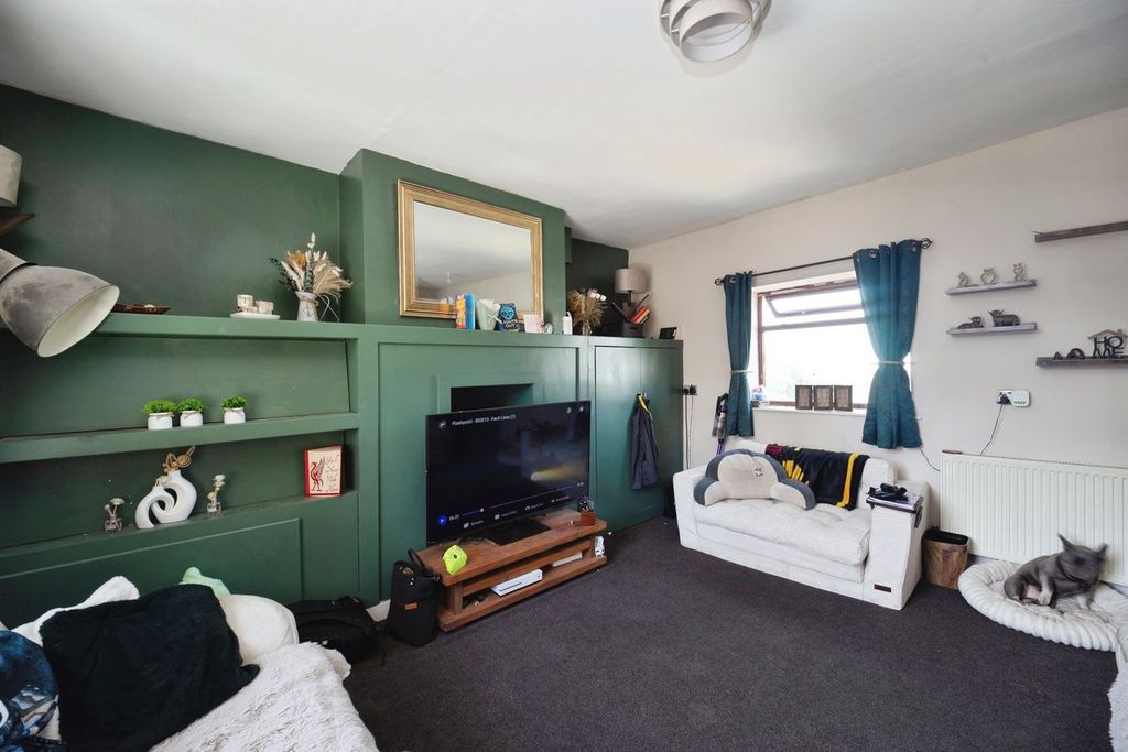 Property photo 3 of 15