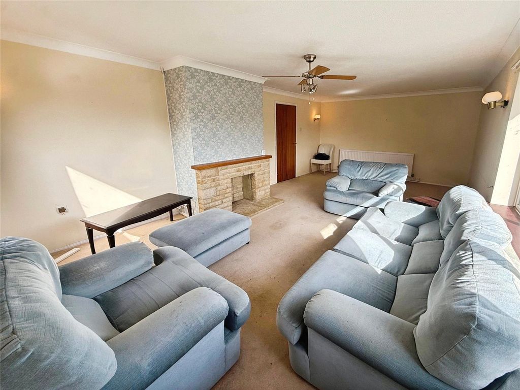 Property photo 2 of 11 Picture No. 43
