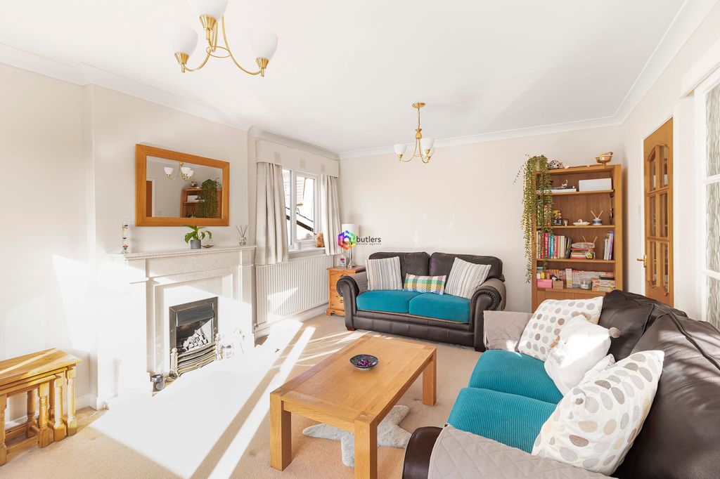 Property photo 2 of 23