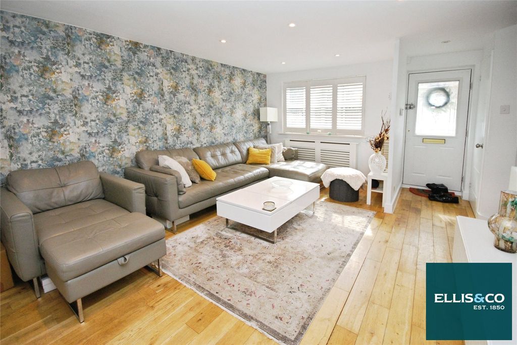 Property photo 2 of 22 Picture No. 08