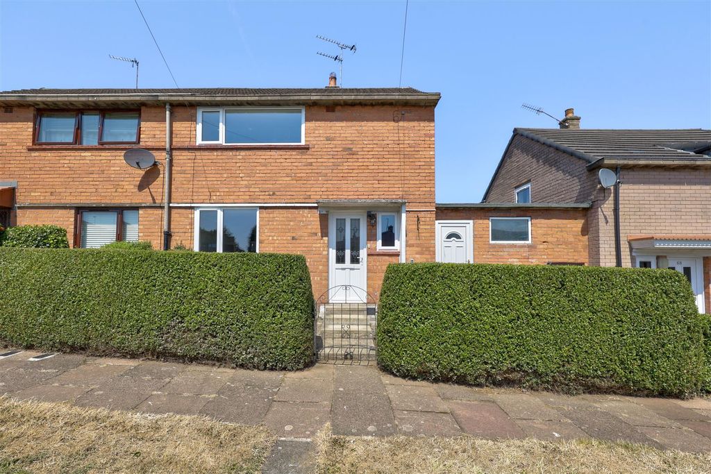 Property photo 1 of 15 70 Meadow View