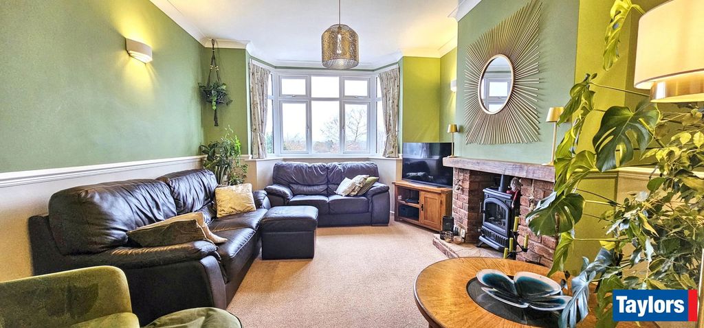 Property photo 3 of 25