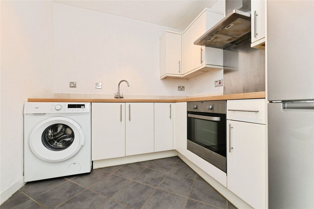 Property photo 3 of 15 Internal