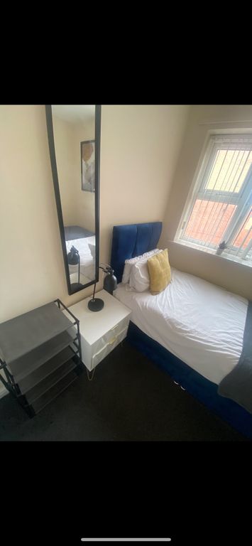 Property photo 2 of 3