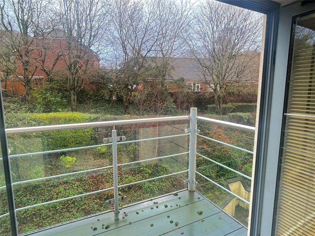 Property photo 3 of 15 Picture No. 02