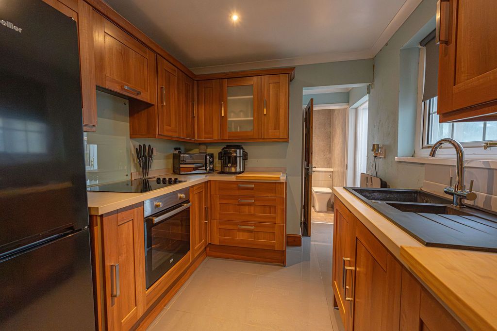 Property photo 3 of 20 3