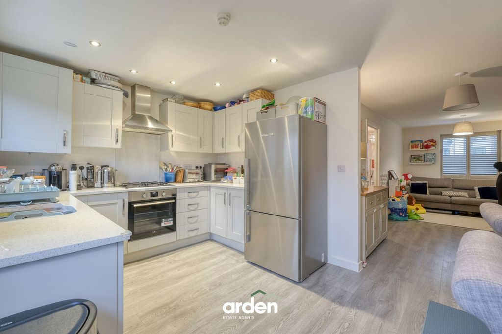 Property photo 2 of 14