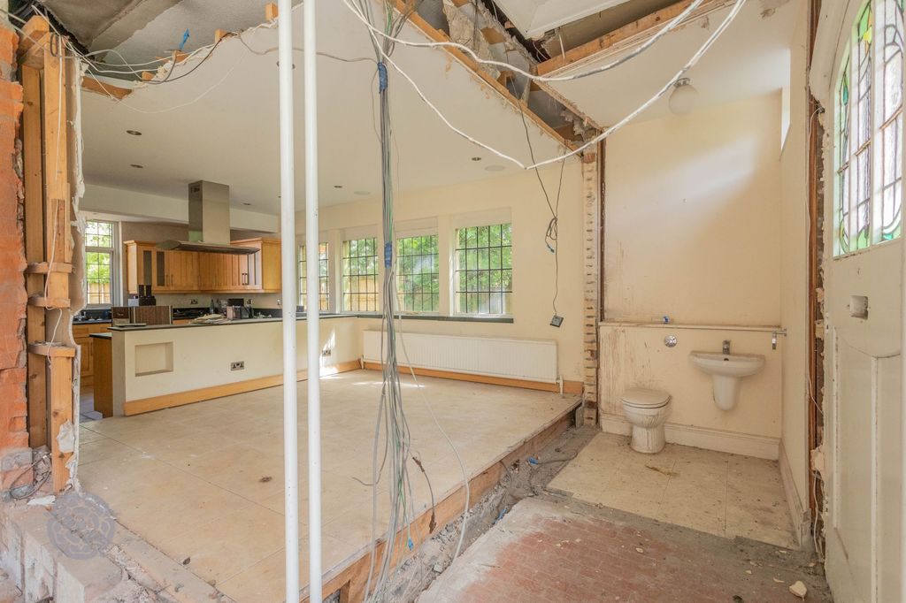 Additional image 22 of 5 bed detached house for saleChorley New Road, Bolton BL1