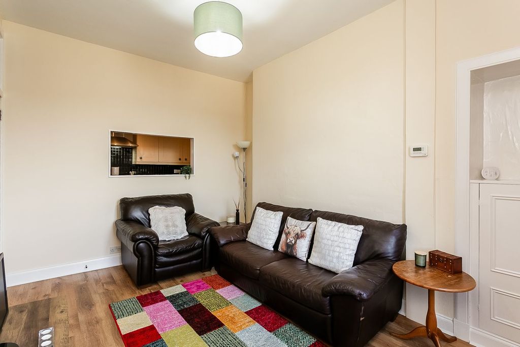 Property photo 3 of 23