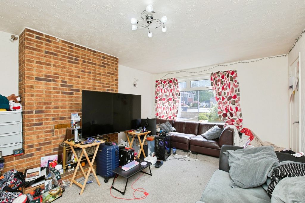 Property photo 2 of 17 Living Room