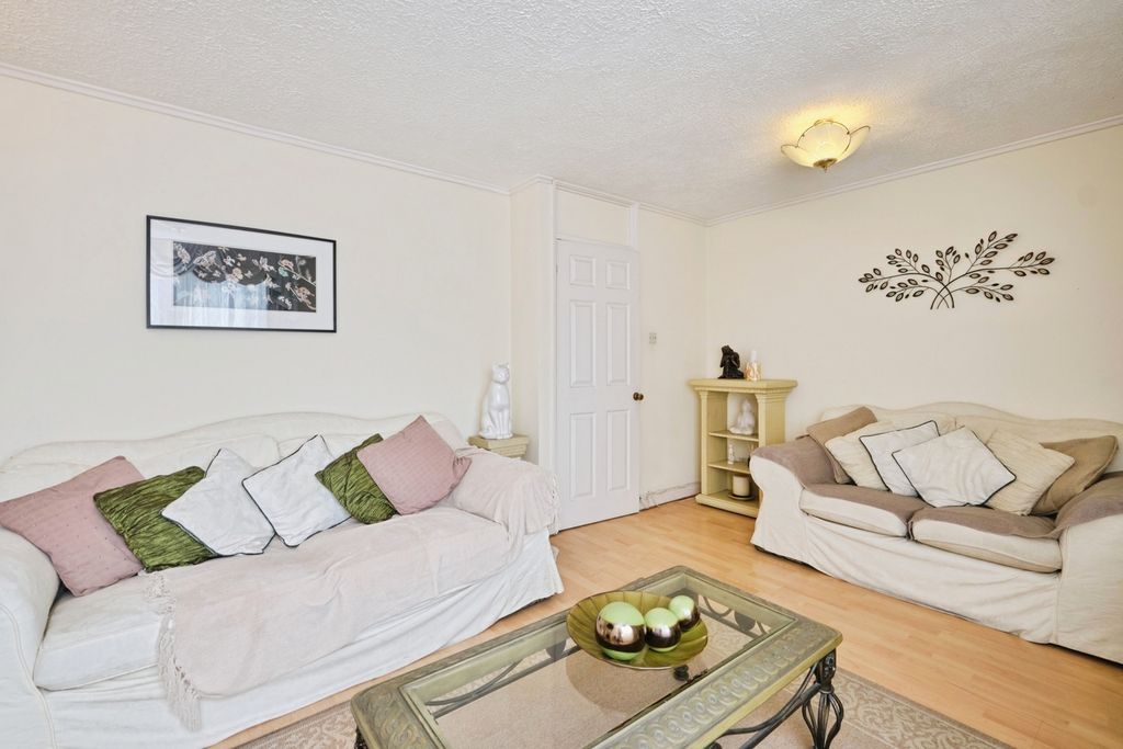 Property photo 2 of 27 Pbox-Img.Jpg