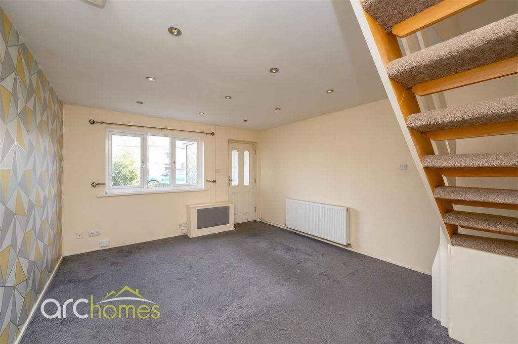 Property photo 2 of 14 Manchester-1.Jpg